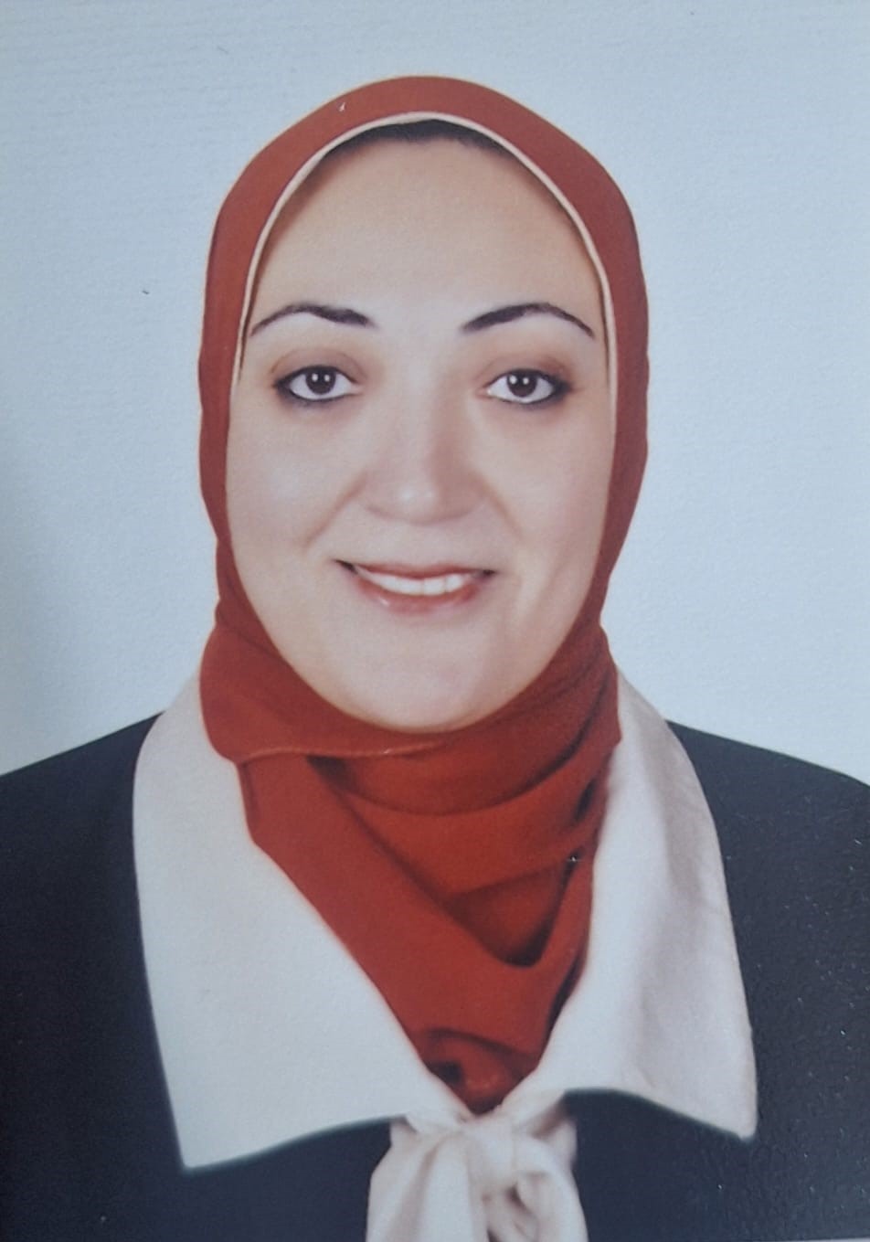 الأستاذة/ نجلاء عباس بدر الدين  